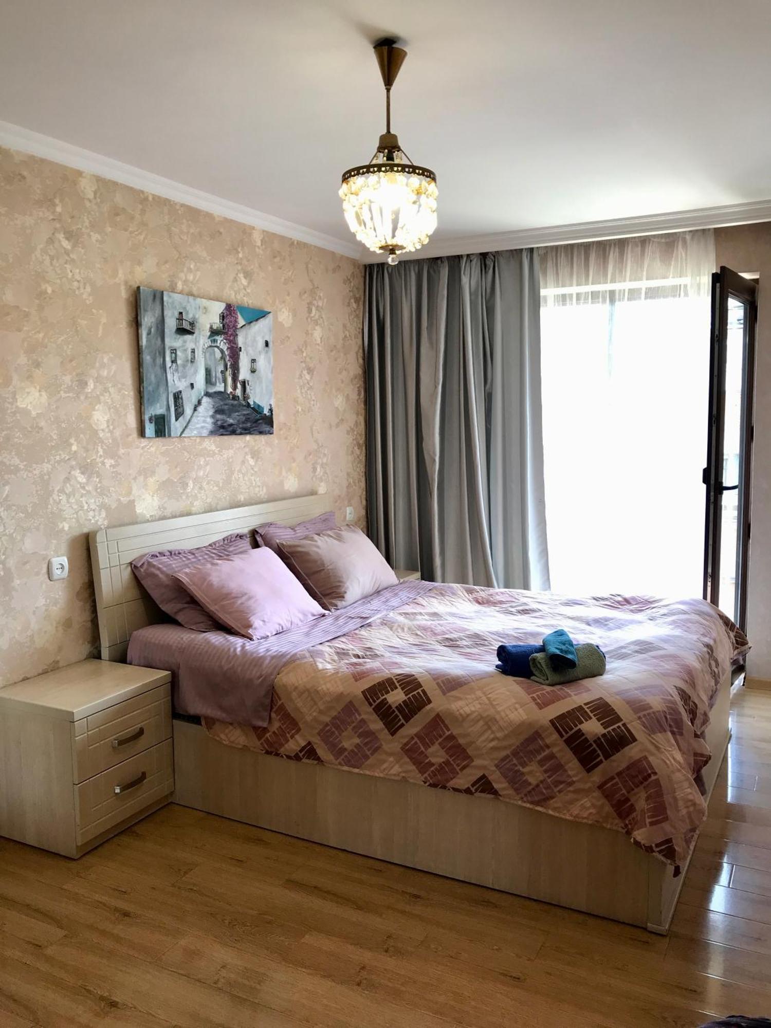 Homee Тбилиси Екстериор снимка